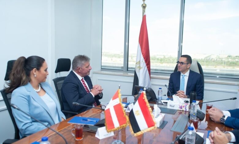 وزير-الاستثمار-يبحث-مع-سفير-الدنمارك-سبل-تعزيز-العلاقات-الاقتصادية