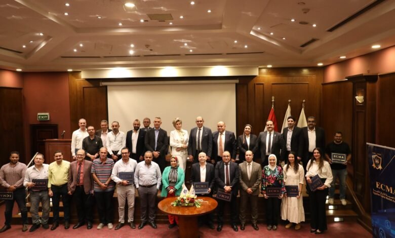 “إيكما”-و”إيجاس”-تختتمان-برنامجًا-تدريبيًا-حول-الاستثمار-والتحليل-المالى-وتقييم-الشركات