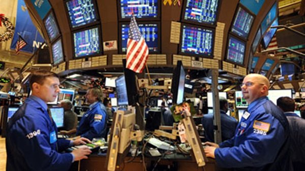 ارتفاع-الأسهم-الأمريكية-إلى-مستوى-قياسي-جديد-في-المستهل