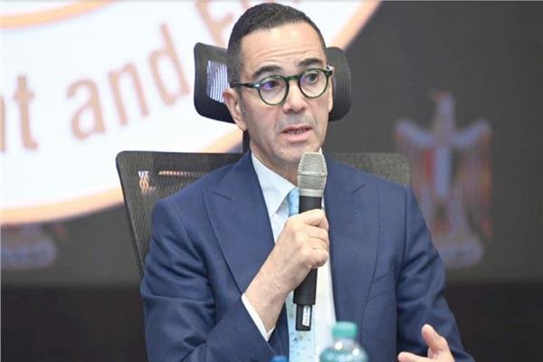 وزير-الاستثمار:-ندعم-الأستثمار-لتعميق-الصناعة-المحلية-وزيادة-الصادرات-وخلق-فرص-عمل