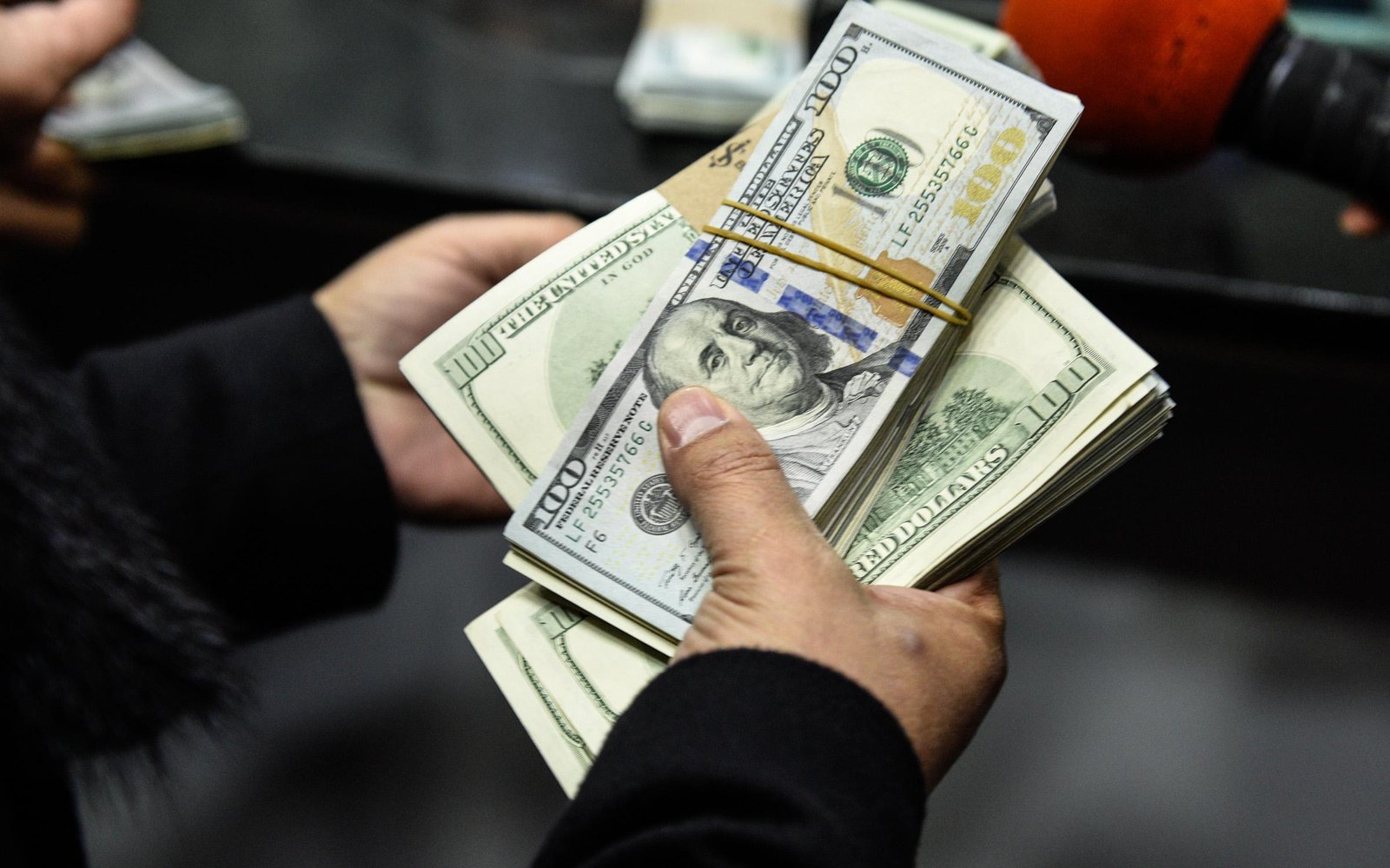 «اتقان»-تستهدف-زيادة-تحويلات-المصريين-من-الخارج-لـ100-مليار-دولار