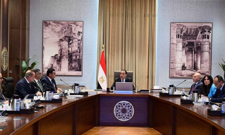“مدبولى”-يتابع-جهود-تعظيم-الاستفادة-من-الأراضى-والمبانى-المطلة-على-كورنيش-النيل
