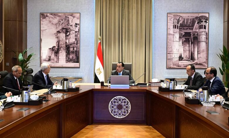 رئيس-الوزراء-يستعرض-جهود-تحسين-الخدمات-الإلكترونية-المقدمة-للمستثمرين