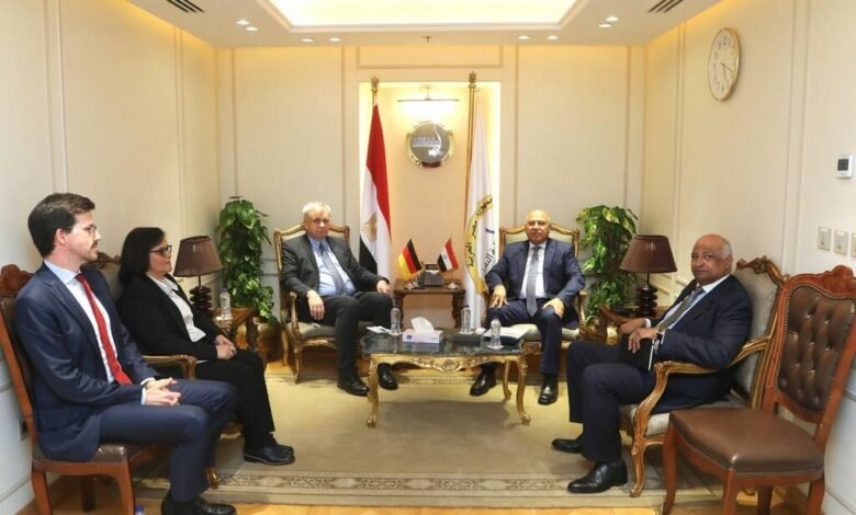“كامل-الوزير”-يبحث-مع-سفير-ألمانيا-تعزيز-التعاون-بمجالي-الصناعة-والنقل