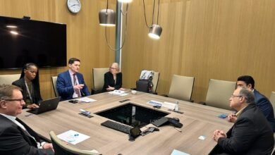 هيئة-الدواء-تبحث-مع-وكالة-تنظيم-الأدوية-البريطانية-سبل-تعزيز-الرقابة-والابتكار-العلمى