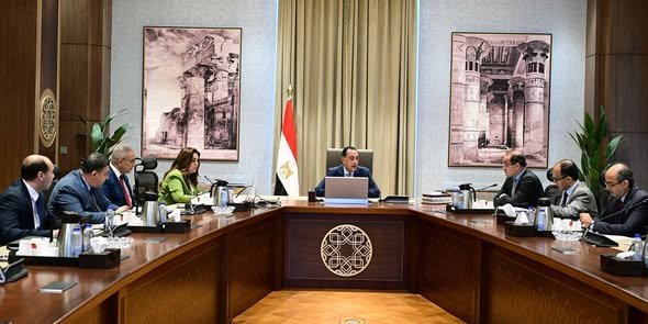 رئيس-الوزراء-يتابع-عددًا-من-الملفات-المشتركة-بين-“التنمية-المحلية”-و”المالية”