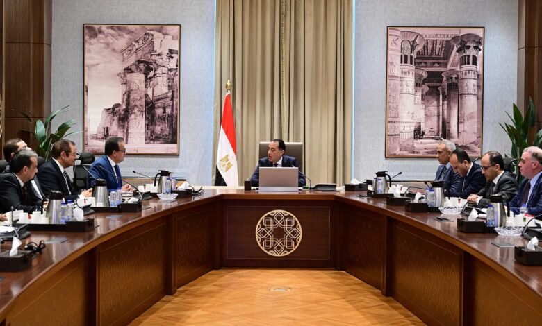 رئيس-الوزراء-يتابع-تطبيق-المرحلة-الثانية-لمنظومة-التأمين-الصحي-الشامل