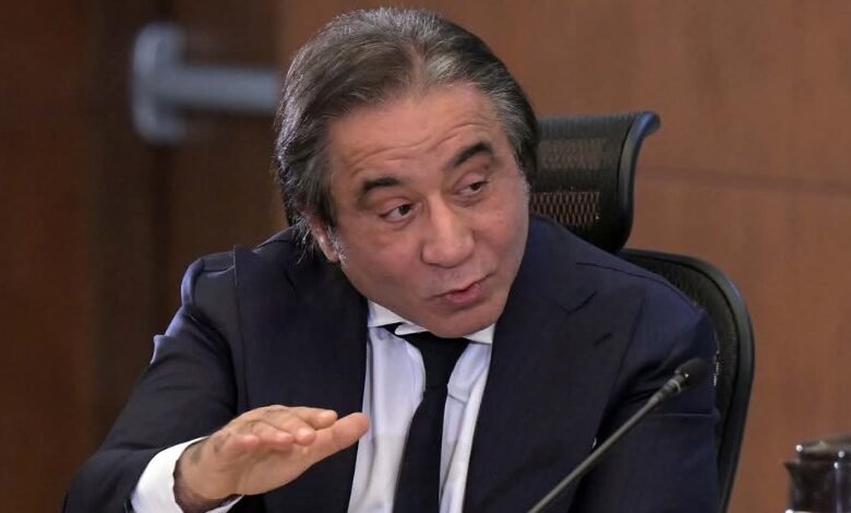 أحمد-عز:-10-آلاف-موظف-شاركوا-في-إنشاء-المتحف-المصري-الكبير