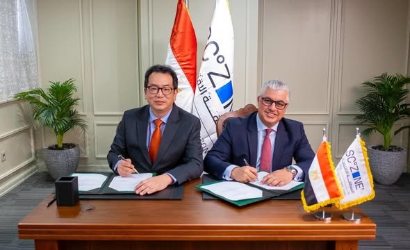 “اقتصادية-قناة-السويس”-توقّع-عقدًا-لضخ-أول-استثمارات-كورية-في-المنطقة
