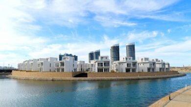وزير-الإسكان-يتفقد-برج-ld08-ضمن-الأبراج-الشاطئية-وكومبوند-“مزارين”-بالعلمين-الجديدة
