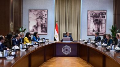 رئيس-الوزراء-يناقش-مع-وفد-البنك-الدولى-فرص-التعاون-في-مجالات-البنية-التحتية-والطاقة-والمياه