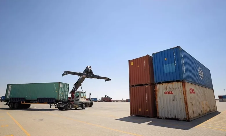 الحكومة-تعتزم-إقامة-ميناء-جاف-ومنطقة-لوجستية-في-البحيرة