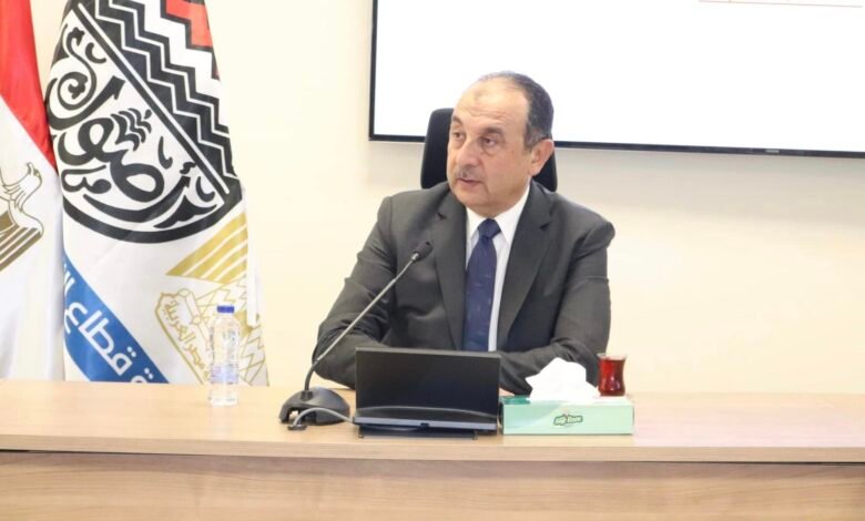 وزير-قطاع-الأعمال-يبحث-مع-سفير-ألمانيا-تعزيز-التعاون-الصناعي-والاستثماري