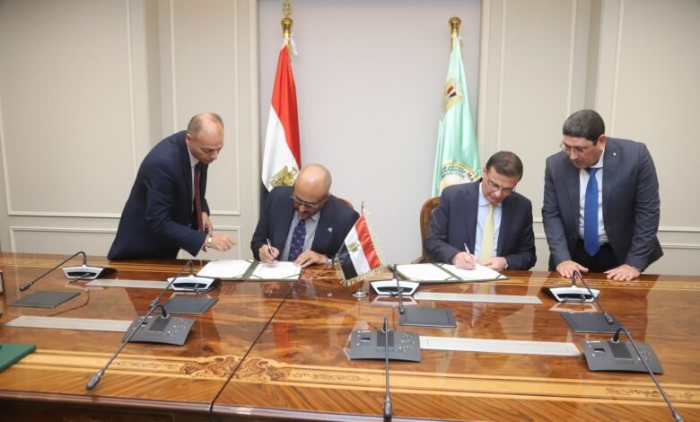 وزير-الزراعة-يوقع-اتفاقية-تجديد-استضافة-مصر-للمركز-الدولي-للأسماك