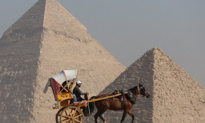 وزير-السياحة:-المقصد-السياحي-المصري-يمثل-تجربة-اجتماعية-فريدة-وثرية-للسائحين