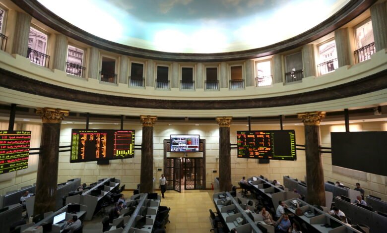 مؤشرات-البورصة-تتباين-بتداولات-842-مليون-جنيه