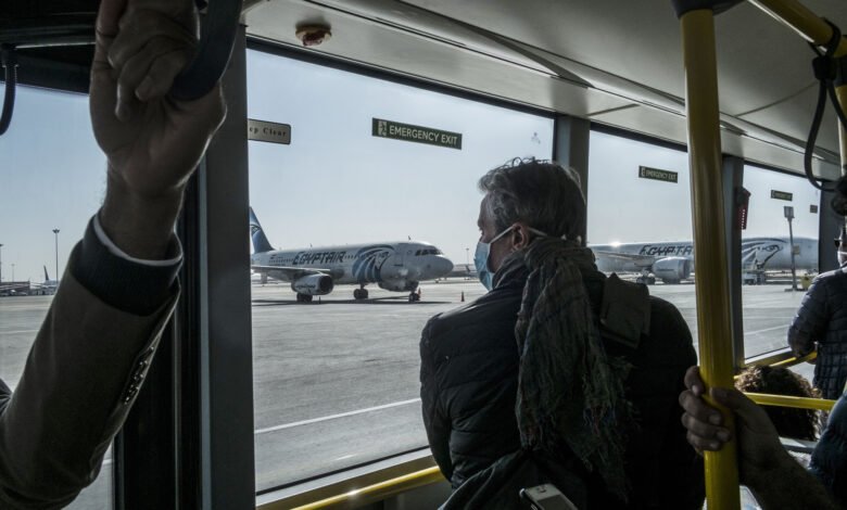 الحكومة-تمد-العمل-بتأشيرتي-الدخول-اضطراريًا-و”الترانزيت”-حتى-عام-2027