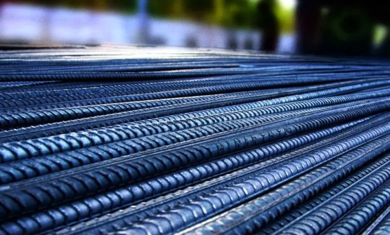 الحديد-يودع-“عام-الجمود-”-ويتجه-لارتفاعات-سعرية-حذرة 