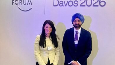 وزيرة-التخطيط-تلتقي-رئيس-مجموعة-البنك-الدولي-خلال-منتدى-“دافوس”-2026