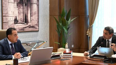 رئيس-الوزراء-يتابع-موقف-تنفيذ-المشروعات-التنموية-والخدمية-بـ”السويس”