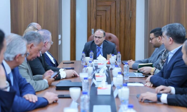 “الغمراوي”-يبحث-مع-غرفة-الأدوية-قرار-تجديد-الاشتراطات-الفنية-للمصانع