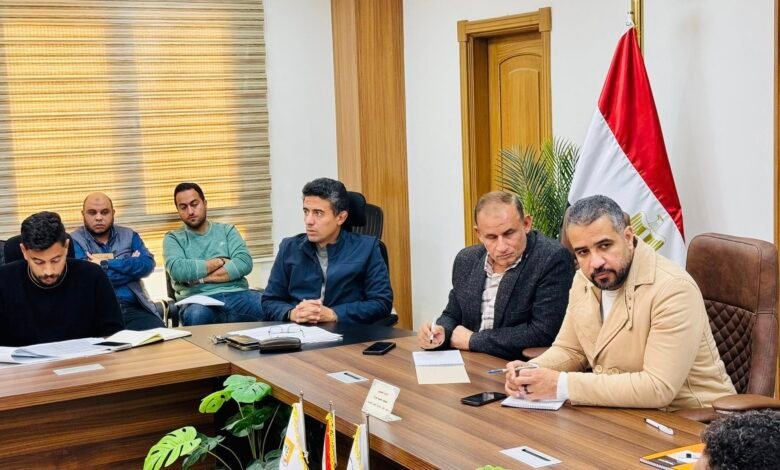 رئيس-جهاز-العبور-الجديدة-يعقد-اجتماعًا-موسعًا-مع-الشركات-المنفذة-لترفيق-الأراضي-المضافة-باستثمارات-7-مليارات-جنيه