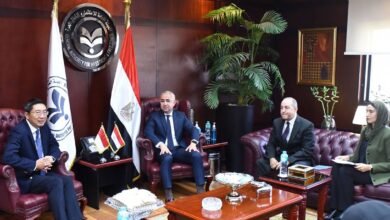 “الاستثمار”-تبحث-مع-سفير-سنغافورة-تعزيز-التعاون-المشترك