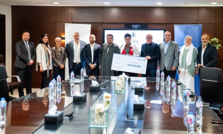 “ماونتن-ڤيو”-للتنمية-تكرّم-البطل-البارالمبي-أحمد-مؤمن-بعد-فوزه-بالميدالية-الفضية-في-بطولة-العالم-لرفع-الأثقال-للناشئين