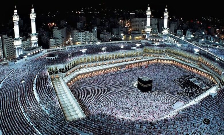 وزارة-السياحة-تتابع-انتظام-رحلات-العمرة-وسير-البرامج-المعتمدة-خلال-شهر-رمضان 