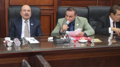 وكيل-لجنة-الإسكان-يطرح-5-ملفات-عاجلة-على-محافظ-سوهاج-للحل-الفوري