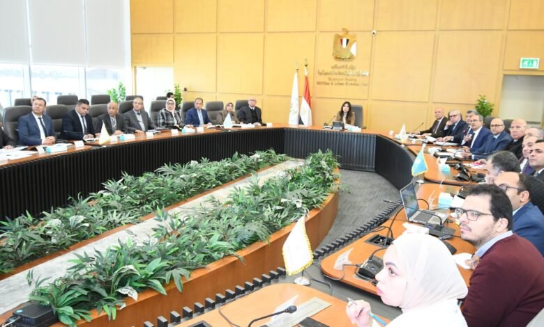 وزيرة-الإسكان-ترأس-لجنة-المرافق-لمتابعة-منظومة-مياه-الشرب-والصرف-الصحي-بالمدن-الجديدة