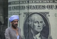 الحرب-تضغط-على-“الأموال-الساخنة”-في-مصر-وتدفعها-لخروج-جزئي.-هل-يستمر-الهروب؟  