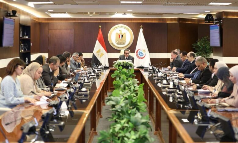 خطة-استثمارية-طموحة-لتطوير-المنظومة-الصحية-بالعام-المالي-2026-2027