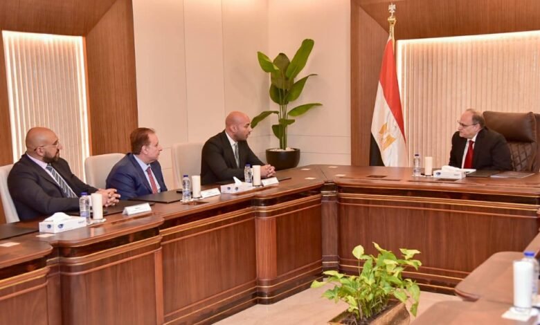 هيئة-الدواء-تبحث-مع-أسترازينيكا-تعزيز-توطين-الصناعة-ودعم-التوسع-في-الأسواق-الإفريقية