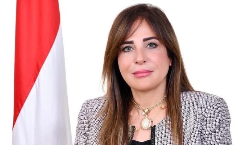 وزيرة-الإسكان-تتابع-مستجدات-توفيق-الأوضاع-بالأراضي-المضافة-لمدينتي-“العبور-الجديدة-والشروق”