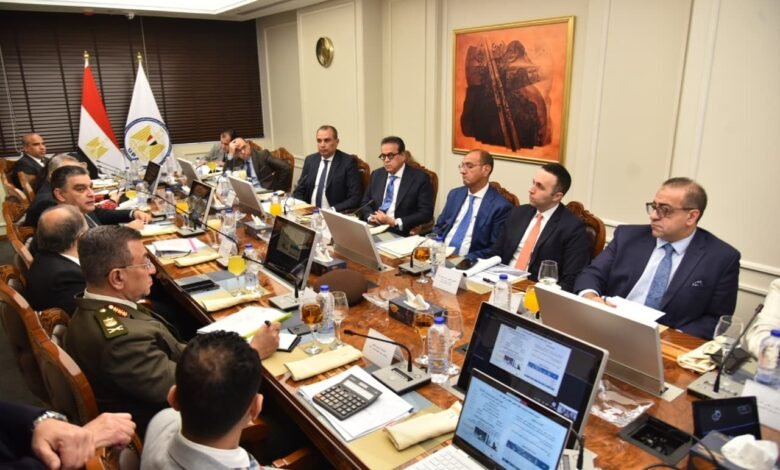 وزير-الصحة-يتابع-مشروع-إنشاء-المخازن-الاستراتيجية-للمنتجات-والأجهزة-الطبية