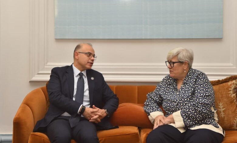 وزير-الاستثمار-يبحث-مع-بريطانيا-تعزيز-الاستثمارات-الخضراء 