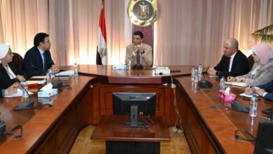 “الصناعة”-تبحث-النهوض-بالصناعات-الحرفية-والتراثية-وزيادة-تنافسيتها-بالأسواق-الخارجية