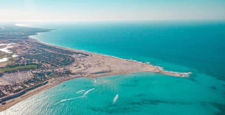 صفقة-علم-الروم-ترفع-الاستثمارات-الأجنبية-في-مصر-إلى-9.3-مليار-دولار-بالنصف-الأول-من-2025/2026