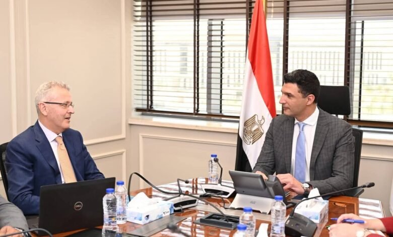 الصناعة-تبحث-مع-“جي-بي-أوتو”-مشروعاتها-الحالية-وخططها-التوسعية-المستقبلية