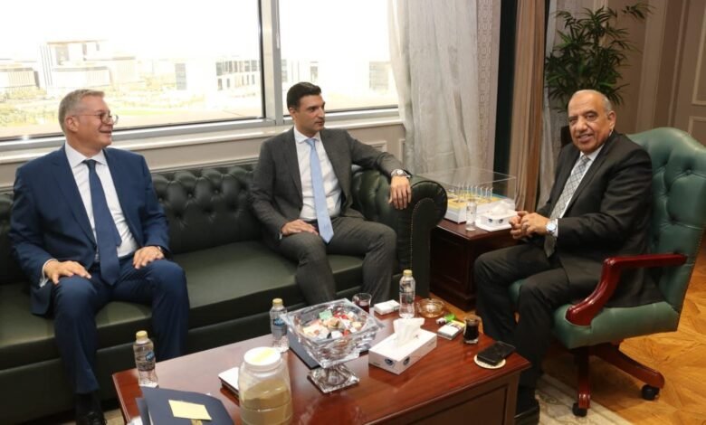 وزراء-“الكهرباء”-و”البترول”-و”الصناعة”-يبحثون-ضمان-الاستدامة-وأمن-الطاقة