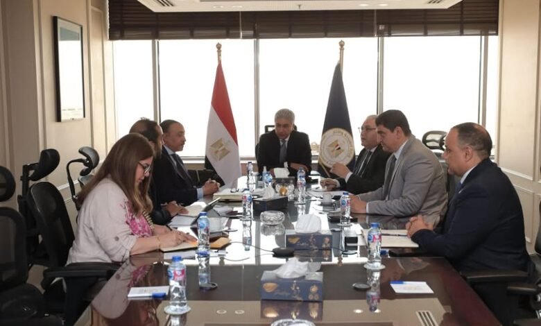 وزير-السياحة:-تحديث-الأطر-التنظيمية-لأنشطة-الغوص-تماشيًا-مع-الممارسات-الدولية