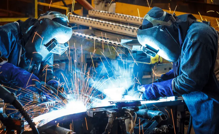 “الغرف-الصناعية”-تطالب-بتحويل-“تحديث-الصناعة”-إلى-ذراع-تكنولوجية-للاقتصاد