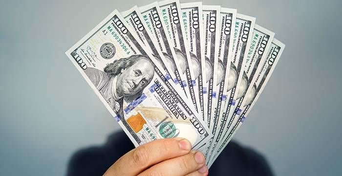 أسعار-الدولار-أمام-الجنيه-المصري-اليوم-السبت.-مفاجأة-في-التعاملات