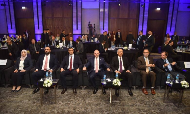 وزير-الاستثمار-يدشن-البوابة-الإلكترونية-والنظام-المميكن-لخدمات-التحقق-والمصادقة