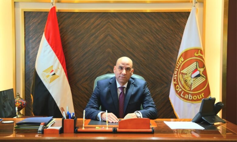 وزير-العمل-يُصدر-قراراً-بتشكيل-وحدة-مركزية-لتيسير-أعمال-المستثمرين