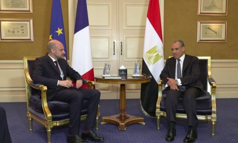 مصر-وفرنسا-تتطلعان-للارتقاء-بالتعاون-في-المجالات-الاقتصادية-والتجارية