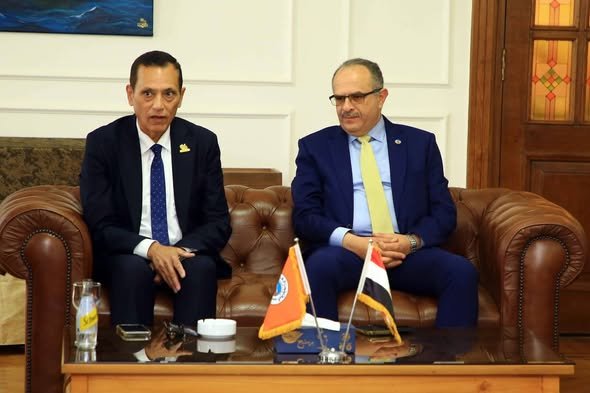 “تنمية-الريف-المصرى”-تتعاقد-مع-“المقاولون-العرب”-لتنفيذ-طريق-فى-المنيا-بـ540-مليون-جنيه