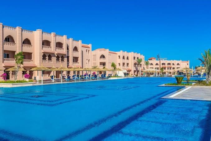 «بيك-الباتروس»-تدخل-السوق-العمانى-عبر-شراكة-سياحية-جديدة-ضمن-مشروع-«النخيل»