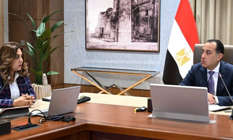 رئيس-الوزراء-يتابع-الموقف-التنفيذي-لمنظومة-تعزيز-المتابعة-الميدانية-ورفع-كفاءة-الخدمات